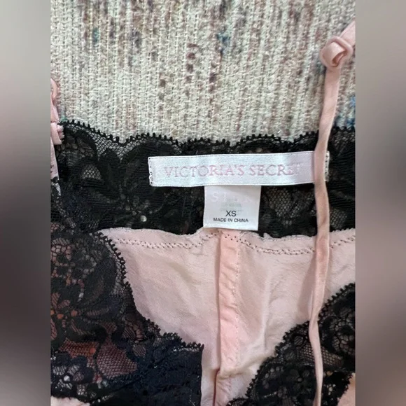 Victoria's Secret Pink and Black Lace Chemise with Sweetheart Neckline - Picture 4 of 4